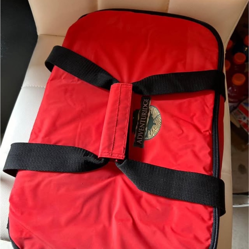 Red and Black Bakeware Set for the Kitchen
